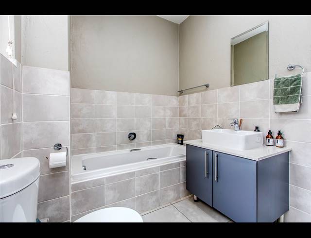 2 BEDROOM APARTMENT TO LET IN HYDE PARK
